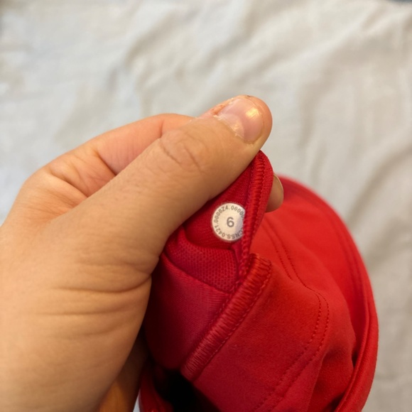 Lululemon Wunder Train Bra Size 6 - Picture 3 of 3